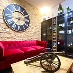 Domaine O Clair De Lune - D'hotes Et A - Acces Cite Medievale 5 Minutes A Pied - Parking - & Massages En Option - Piscine De Saison 사흘라 라 카네다