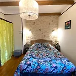 Domaine ô Clair De Lune - D'hôtes Et à - Accès Cité Médiévale 5 Minutes à Pied - Parking - Spa&massages En Option - Piscine De Saison Sarlat