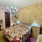 Domaine O Clair De Lune - D'hotes Et A - Acces Cite Medievale 5 Minutes A Pied - Parking - & Massages En Option - Piscine De Saison B&B