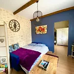 Domaine O Clair De Lune - D'hotes Et A - Acces Cite Medievale 5 Minutes A Pied - Parking - & Massages En Option - Piscine De Saison B&B 사흘라 라 카네다