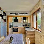 Bed & Breakfast Domaine O Clair De Lune - D'hotes Et A - Acces Cite Medievale 5 Minutes A Pied - Parking - & Massages En Option - Piscine De Saison 4*
