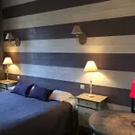 Domaine O Clair De Lune - D'hotes Et A - Acces Cite Medievale 5 Minutes A Pied - Parking - & Massages En Option - Piscine De Saison