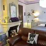 Domaine O Clair De Lune - D'hotes Et A - Acces Cite Medievale 5 Minutes A Pied - Parking - & Massages En Option - Piscine De Saison B&B 4*