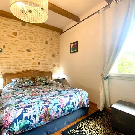 Domaine ô Clair De Lune - D'hôtes Et à - Accès Cité Médiévale 5 Minutes à Pied - Parking - Spa&massages En Option - Piscine De Saison 4*