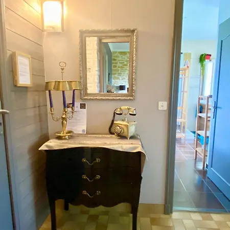 Domaine ô Clair De Lune - D'hôtes Et à - Accès Cité Médiévale 5 Minutes à Pied - Parking - Spa&massages En Option - Piscine De Saison Sarlat