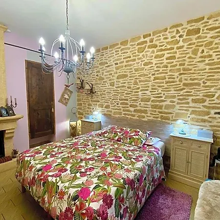 Bed and breakfast Domaine ô Clair De Lune - D'hôtes Et à - Accès Cité Médiévale 5 Minutes à Pied - Parking - Spa&massages En Option - Piscine De Saison 4*