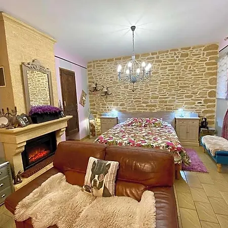Domaine ô Clair De Lune - D'hôtes Et à - Accès Cité Médiévale 5 Minutes à Pied - Parking - Spa&massages En Option - Piscine De Saison Sarlat