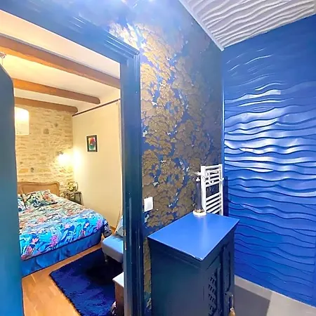 Bed and breakfast Domaine ô Clair De Lune - D'hôtes Et à - Accès Cité Médiévale 5 Minutes à Pied - Parking - Spa&massages En Option - Piscine De Saison