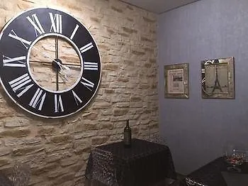 Bed and Breakfast O Clair De Lune Au Coeur De - - Charme Et Confort - Clim - Acces Cite Medievale 5 Minutes A Pied - Parking - Et Massages En Option - Piscine De Saison