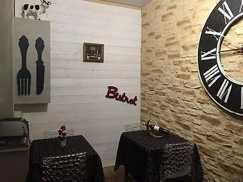 O Clair De Lune Au Coeur De - - Charme Et Confort - Clim - Acces Cite Medievale 5 Minutes A Pied - Parking - Et Massages En Option - Piscine De Saison