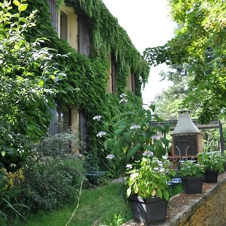 Bed & Breakfast Domaine O Clair De Lune - D'hotes Et A - Acces Cite Medievale 5 Minutes A Pied - Parking - & Massages En Option - Piscine De Saison Sarlat-la-Canéda