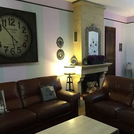 Bed and Breakfast O Clair De Lune Au Coeur De - - Charme Et Confort - Clim - Acces Cite Medievale 5 Minutes A Pied - Parking - Et Massages En Option - Piscine De Saison