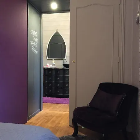 O Clair De Lune Au Coeur De - - Charme Et Confort - Clim - Acces Cite Medievale 5 Minutes A Pied - Parking - Et Massages En Option - Piscine De Saison Bed and Breakfast 4*