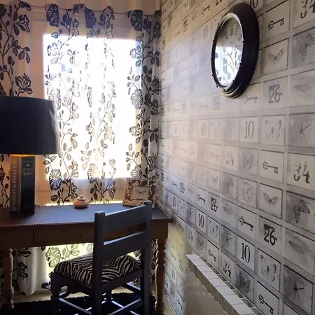 O Clair De Lune Au Coeur De - - Charme Et Confort - Clim - Acces Cite Medievale 5 Minutes A Pied - Parking - Et Massages En Option - Piscine De Saison Bed and Breakfast Sarlat-la-Caneda