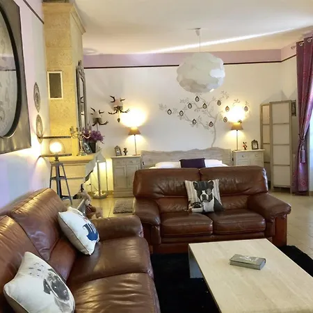 O Clair De Lune Au Coeur De - Climatisees - Parking Prive - Piscine Chauffee - Et Massages Отель типа 