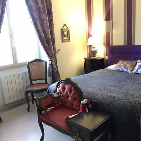 O Clair De Lune Au Coeur De - - Charme Et Confort - Clim - Acces Cite Medievale 5 Minutes A Pied - Parking - Et Massages En Option - Piscine De Saison