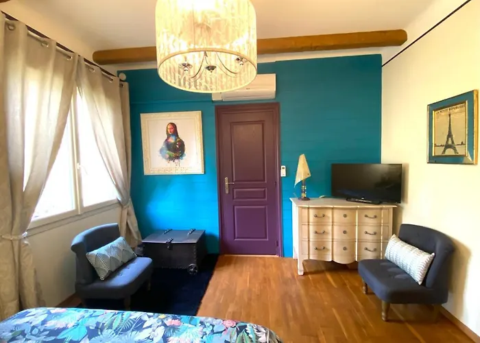 فندق مبيت وإفطار Domaine O Clair De Lune - D'hotes Et A - Acces Cite Medievale 5 Minutes A Pied - Parking - & Massages En Option - Piscine De Saison 4*