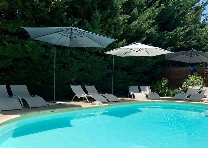 Domaine O Clair De Lune - Chambres D'Hotes Et Gites A Sarlat - Acces Cite Medievale 5 Minutes A Pied - Parking - Spa & Massages En Option - Piscine De Saison Bed & Breakfast Sarlat-la-Caneda