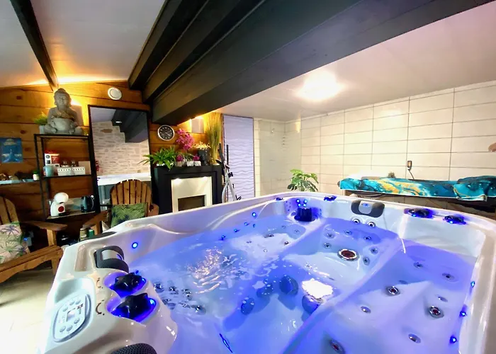Domaine O Clair De Lune - D'hotes Et A - Acces Cite Medievale 5 Minutes A Pied - Parking - & Massages En Option - Piscine De Saison سارلا لا كانيدا