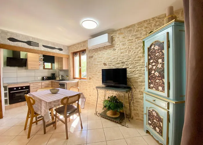 Domaine O Clair De Lune - D'hotes Et A - Acces Cite Medievale 5 Minutes A Pied - Parking - & Massages En Option - Piscine De Saison 4* سارلا لا كانيدا