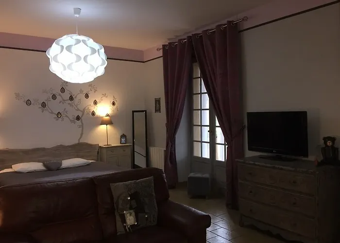 Bed & Breakfast Domaine O Clair De Lune - Chambres D'Hotes Et Gites A Sarlat - Acces Cite Medievale 5 Minutes A Pied - Parking - Spa & Massages En Option - Piscine De Saison Sarlat-la-Caneda