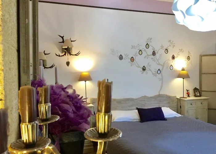 Bed & Breakfast Domaine O Clair De Lune - Chambres D'Hotes Et Gites A Sarlat - Acces Cite Medievale 5 Minutes A Pied - Parking - Spa & Massages En Option - Piscine De Saison Sarlat-la-Caneda