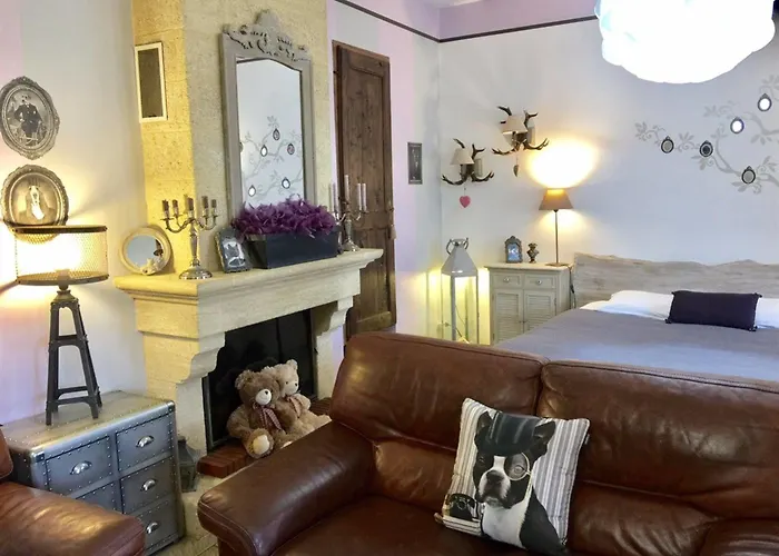 Domaine O Clair De Lune - D'hotes Et A - Acces Cite Medievale 5 Minutes A Pied - Parking - & Massages En Option - Piscine De Saison فندق مبيت وإفطار 4*