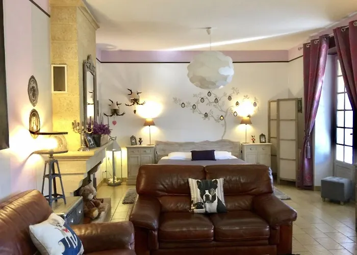 فندق مبيت وإفطار Domaine O Clair De Lune - D'hotes Et A - Acces Cite Medievale 5 Minutes A Pied - Parking - & Massages En Option - Piscine De Saison 4*