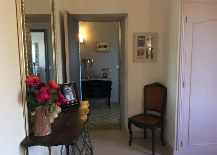 Domaine O Clair De Lune - Chambres D'Hotes Et Gites A Sarlat - Acces Cite Medievale 5 Minutes A Pied - Parking - Spa & Massages En Option - Piscine De Saison Bed & Breakfast 4*